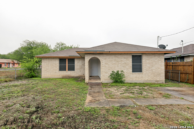 Image 3 of 25 For 122 Surrels  