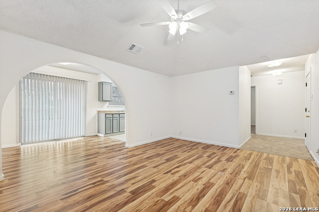 Image 5 of 25 For 122 Surrels  