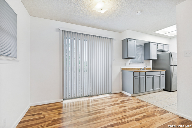 Image 8 of 25 For 122 Surrels  