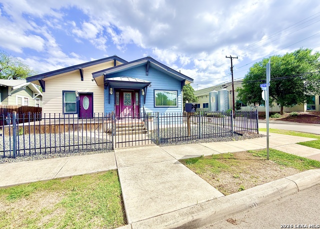 Details for 702 E Euclid Ave, San Antonio, TX 78212