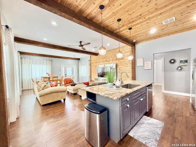 Image 12 of 42 For 702 E Euclid Ave