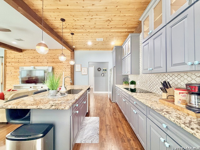 Image 21 of 42 For 702 E Euclid Ave