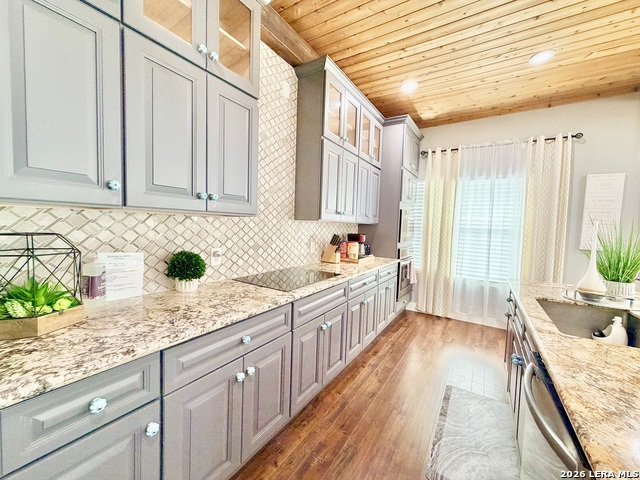 Image 23 of 42 For 702 E Euclid Ave