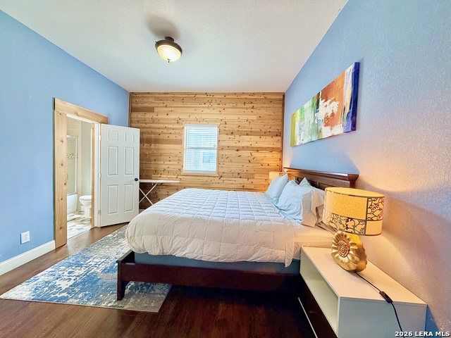 Image 33 of 42 For 702 E Euclid Ave