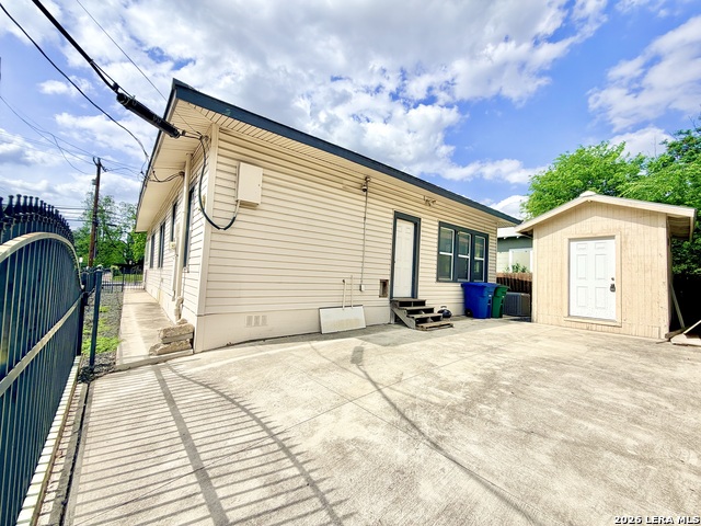 Image 39 of 42 For 702 E Euclid Ave