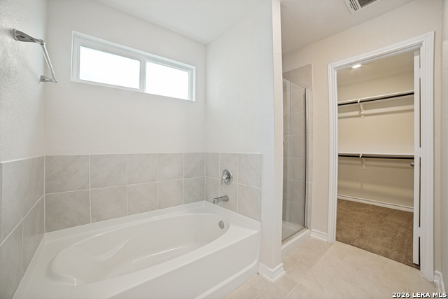 Image 18 of 25 For 13080 Whisper Bend