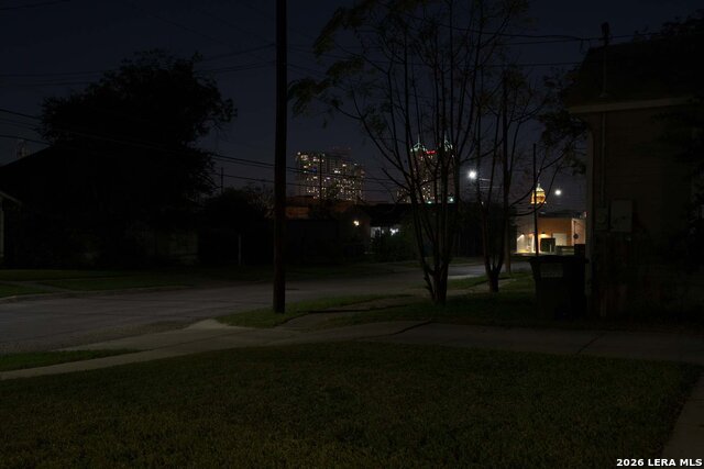 Image 18 of 19 For 521 Dawson St