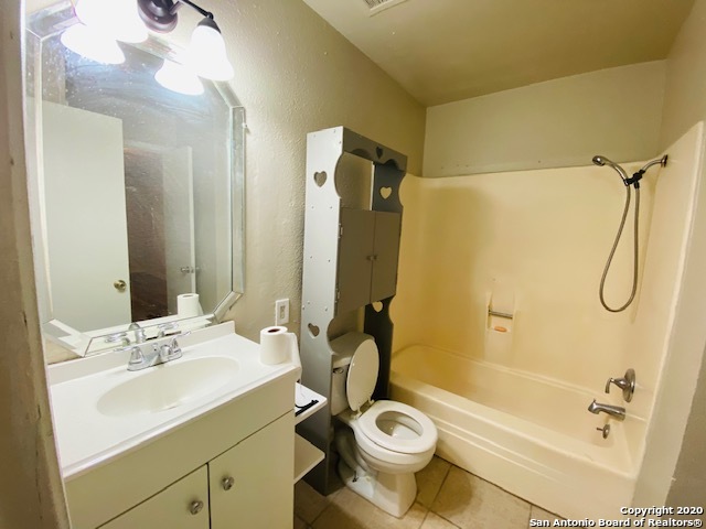 Image 7 of 11 For 7135 Glen Terrace  2