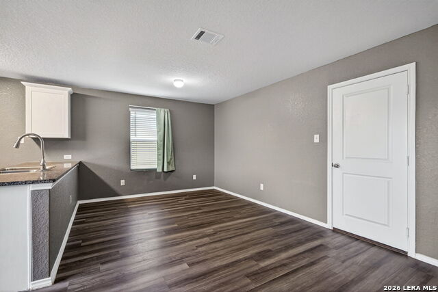 Image 13 of 30 For 8518 Cassia Cove