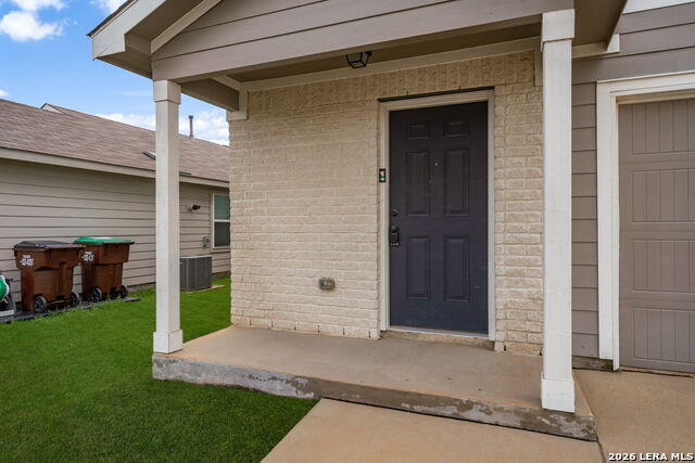 Image 4 of 30 For 8518 Cassia Cove