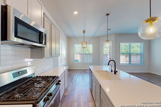 Image 13 of 32 For 5843 Whitby Rd  17