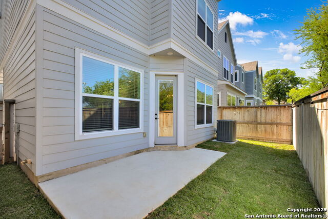 Image 29 of 32 For 5843 Whitby Rd  17