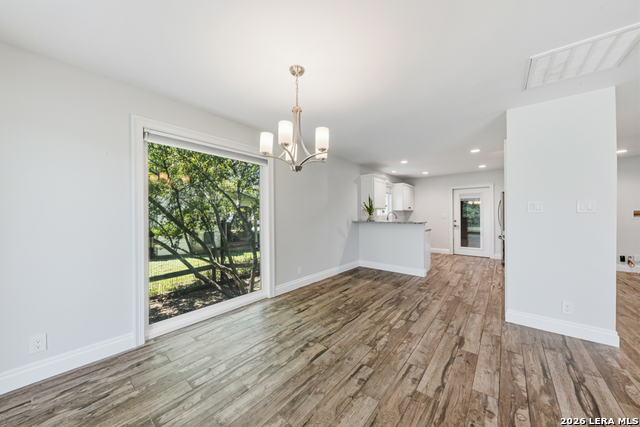 Image 12 of 31 For 117 Woodland Blvd.