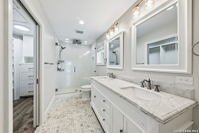 Image 16 of 31 For 117 Woodland Blvd.