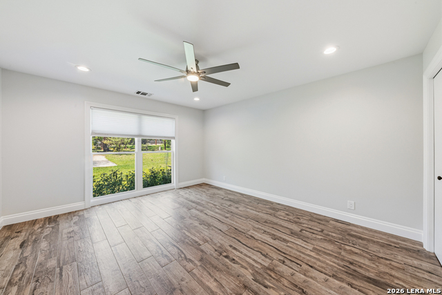 Image 19 of 31 For 117 Woodland Blvd.