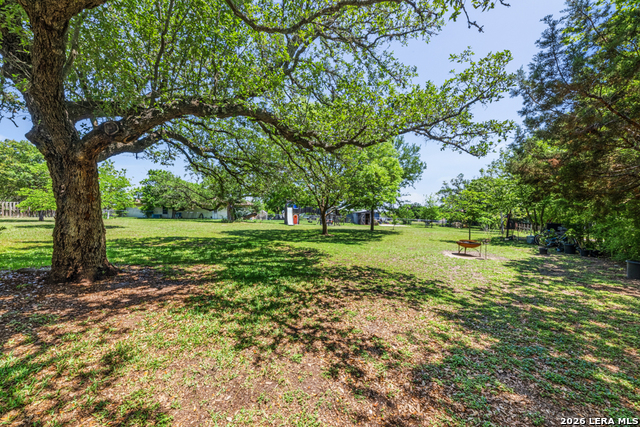 Image 26 of 31 For 117 Woodland Blvd.