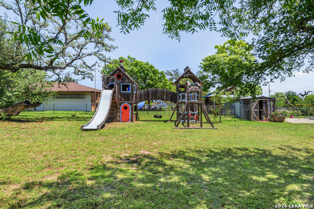 Image 28 of 31 For 117 Woodland Blvd.