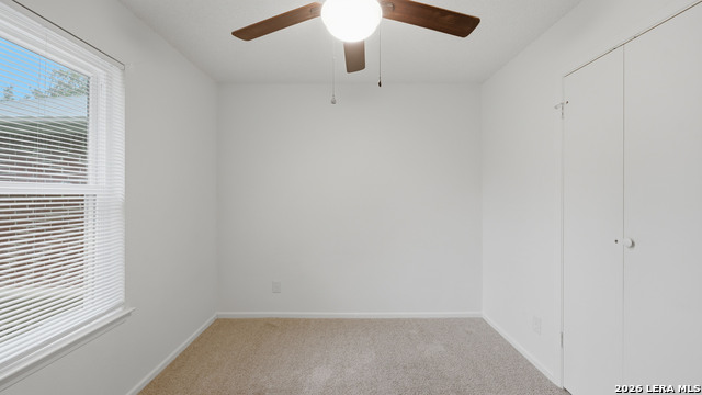 Listing photo id 19 for 2221 Michigan