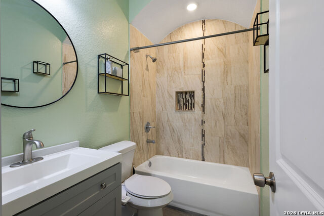 Image 11 of 20 For 419 San Manuel S