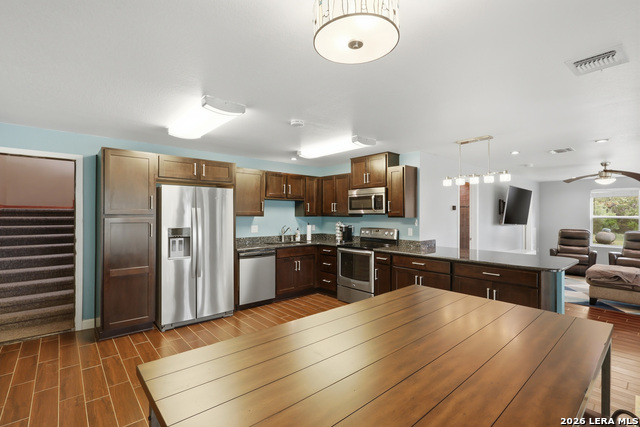 Image 18 of 31 For 377 Eden Ranch Dr