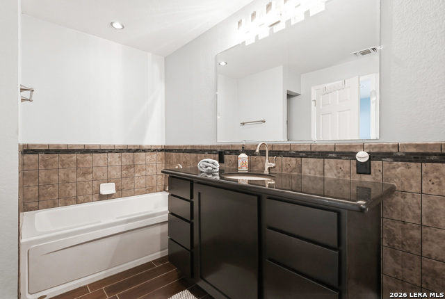 Image 23 of 31 For 377 Eden Ranch Dr