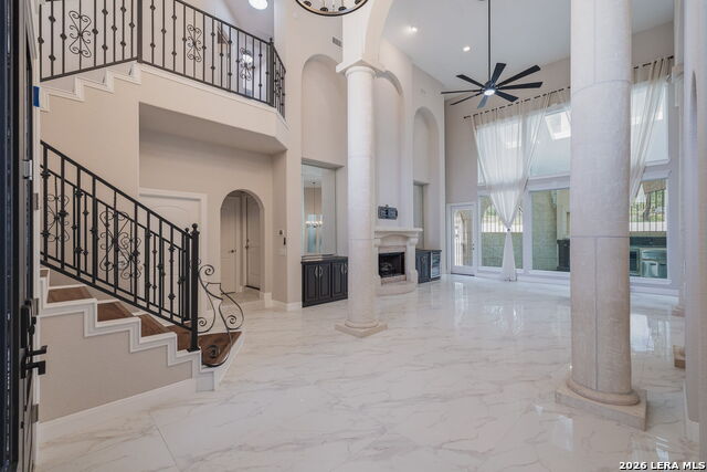 Image 10 of 40 For 3 Benchwood Cir