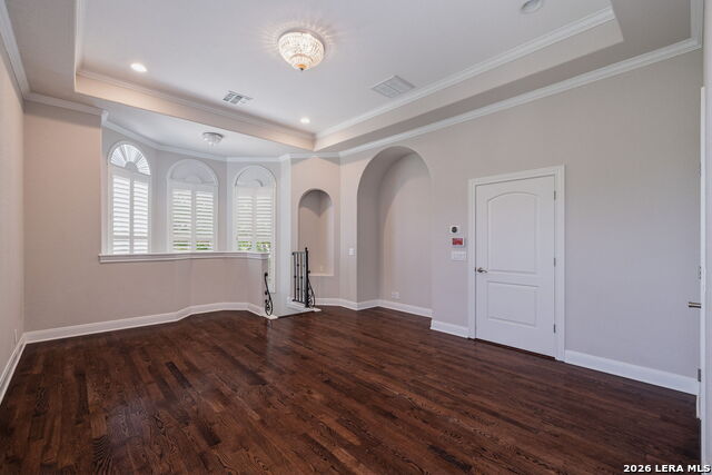 Image 22 of 40 For 3 Benchwood Cir