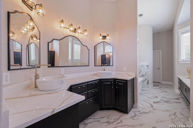 Image 23 of 40 For 3 Benchwood Cir