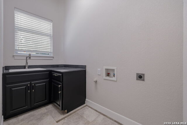 Image 32 of 40 For 3 Benchwood Cir