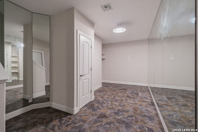 Image 34 of 40 For 3 Benchwood Cir