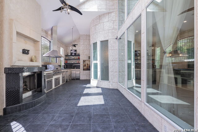 Image 36 of 40 For 3 Benchwood Cir