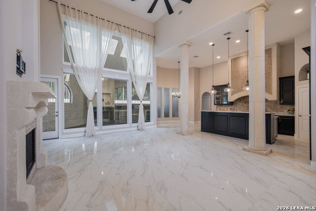 Image 9 of 40 For 3 Benchwood Cir