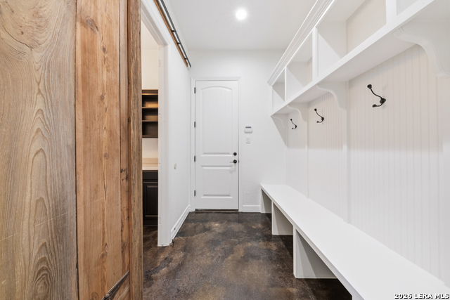 Image 14 of 33 For 2607 Kangaroo