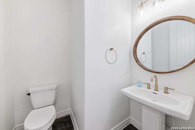 Image 25 of 33 For 2607 Kangaroo