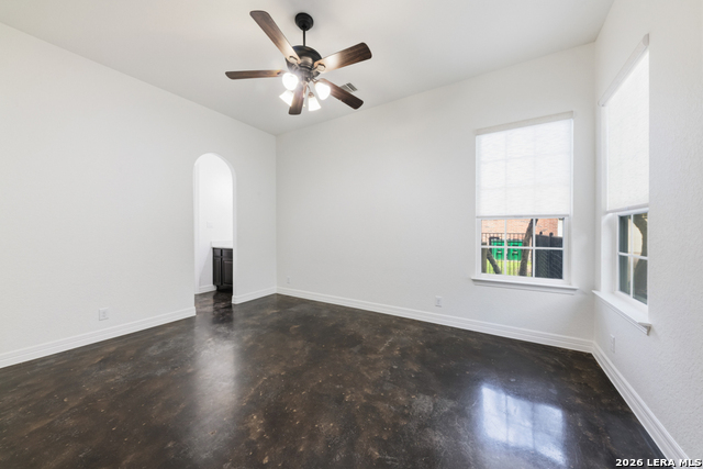 Image 26 of 33 For 2607 Kangaroo