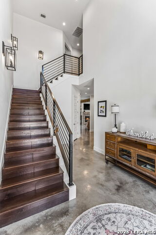 Image 7 of 50 For 521 Rittimann Rd