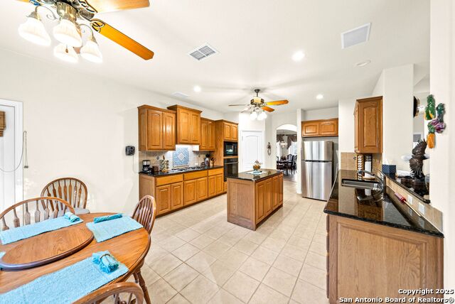 Image 16 of 76 For 130 Grey Mist