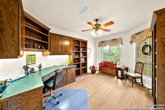 Image 23 of 76 For 130 Grey Mist