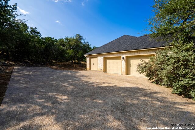 Image 45 of 76 For 130 Grey Mist