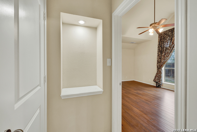 Image 25 of 36 For 2985 Hidden Mdw