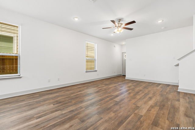 Image 10 of 25 For 7607 Gramercy Way  102