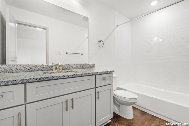 Image 18 of 25 For 7607 Gramercy Way  102