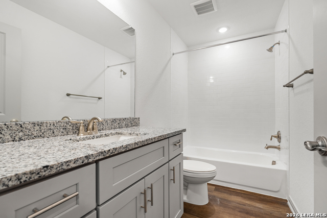 Image 19 of 25 For 7607 Gramercy Way  102