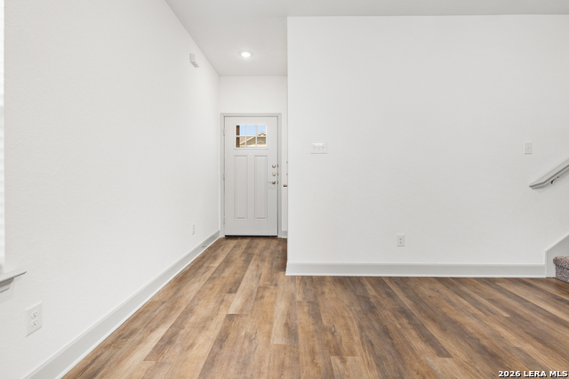 Image 4 of 25 For 7607 Gramercy Way  102