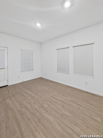 Image 17 of 19 For 14006 Roller Mls