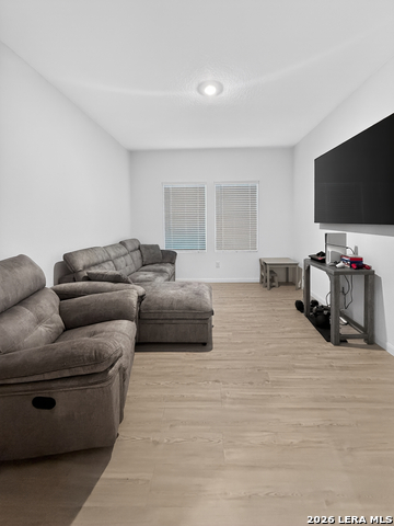 Image 5 of 19 For 14006 Roller Mls