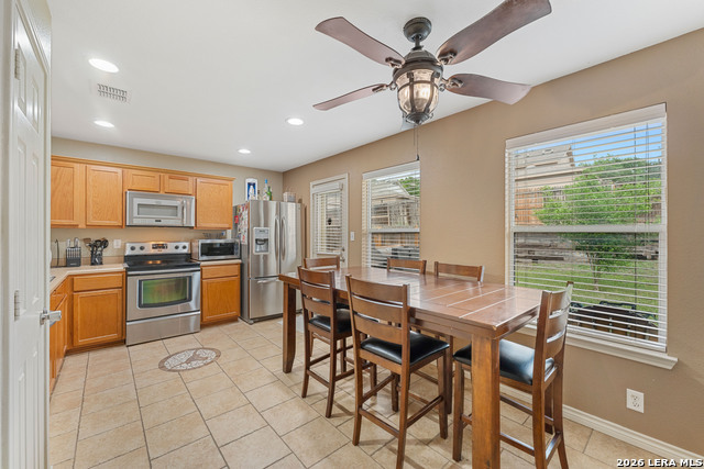 Image 7 of 21 For 10302 Buescher Ln