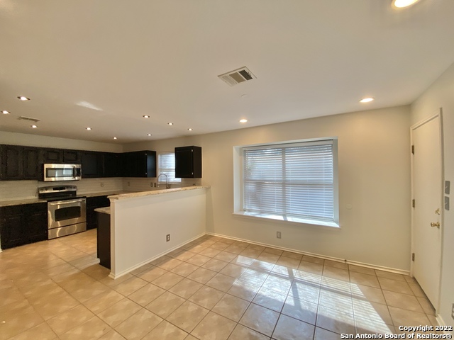 Image 11 of 29 For 9338 Bartlett Fls