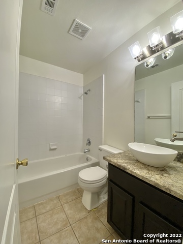 Image 15 of 29 For 9338 Bartlett Fls