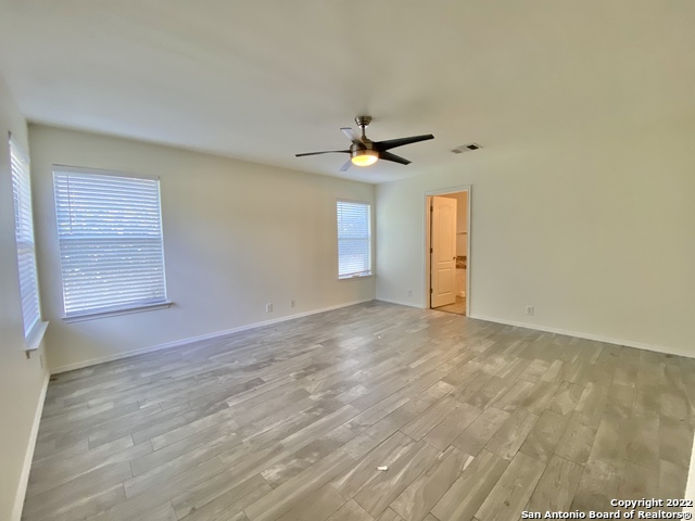 Image 21 of 29 For 9338 Bartlett Fls